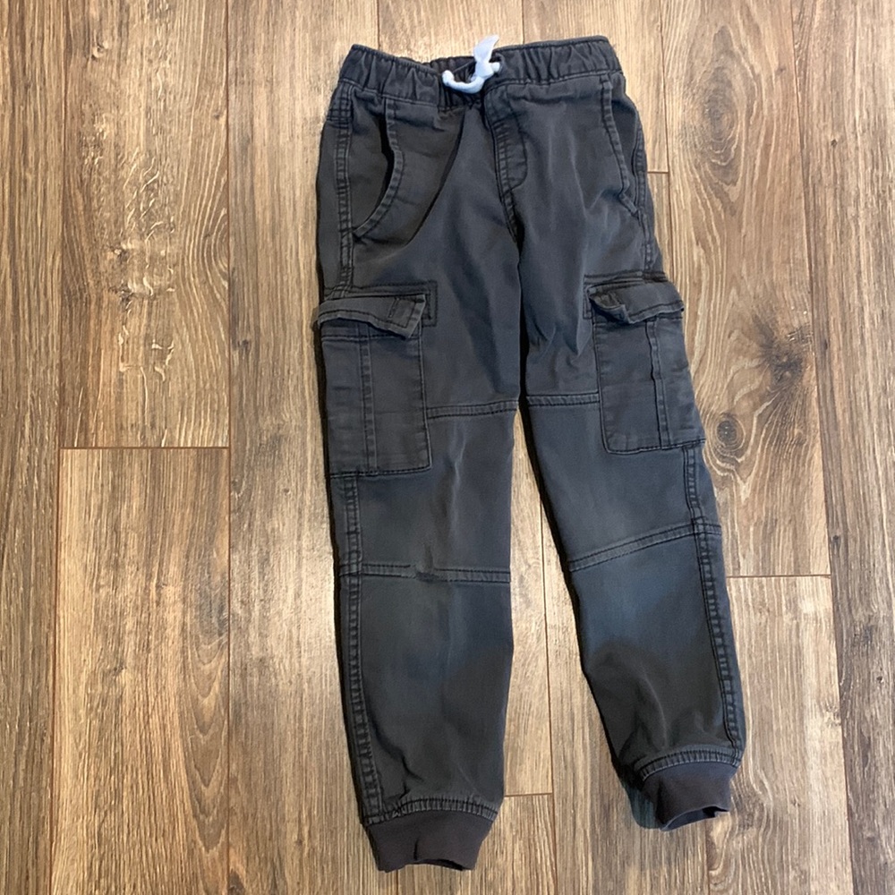 Cat and Jack size 6 cargo pants.